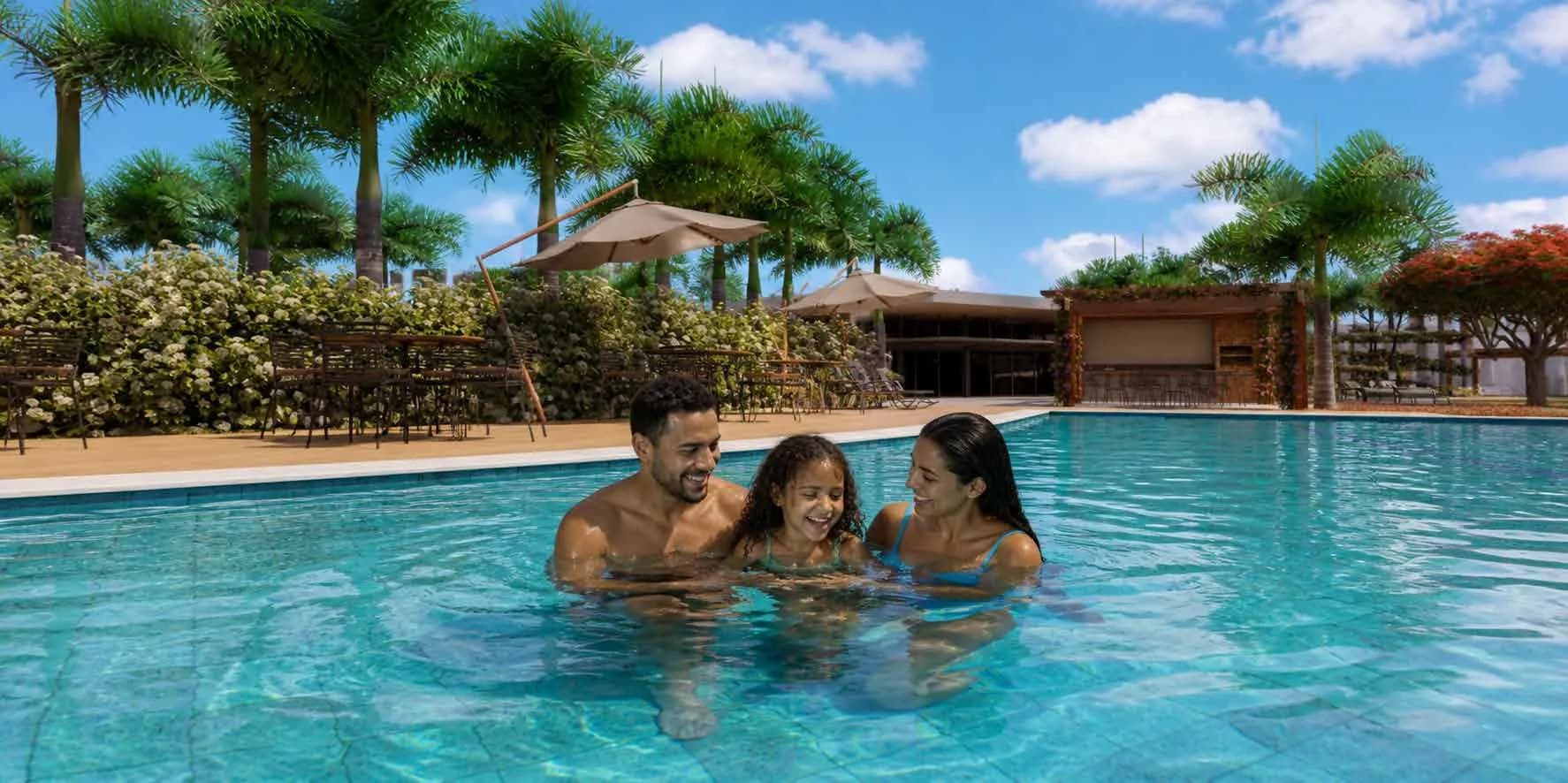 Família aproveitando a piscina do Boulevard Shopping Park