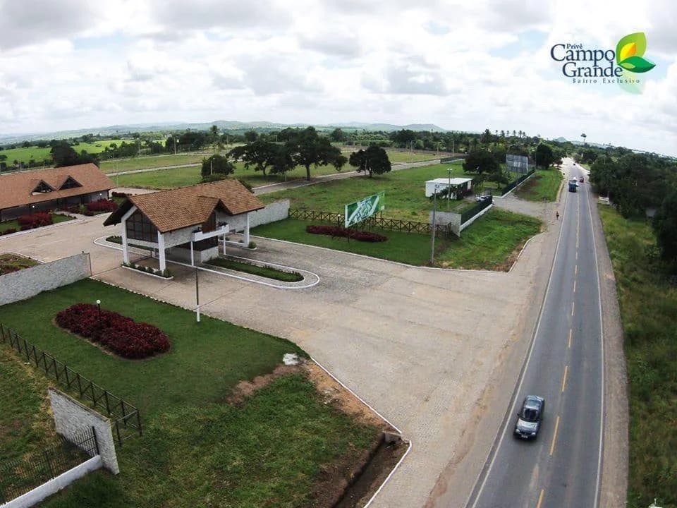 Portaria do Privê Campo Grande às margens da rodovia